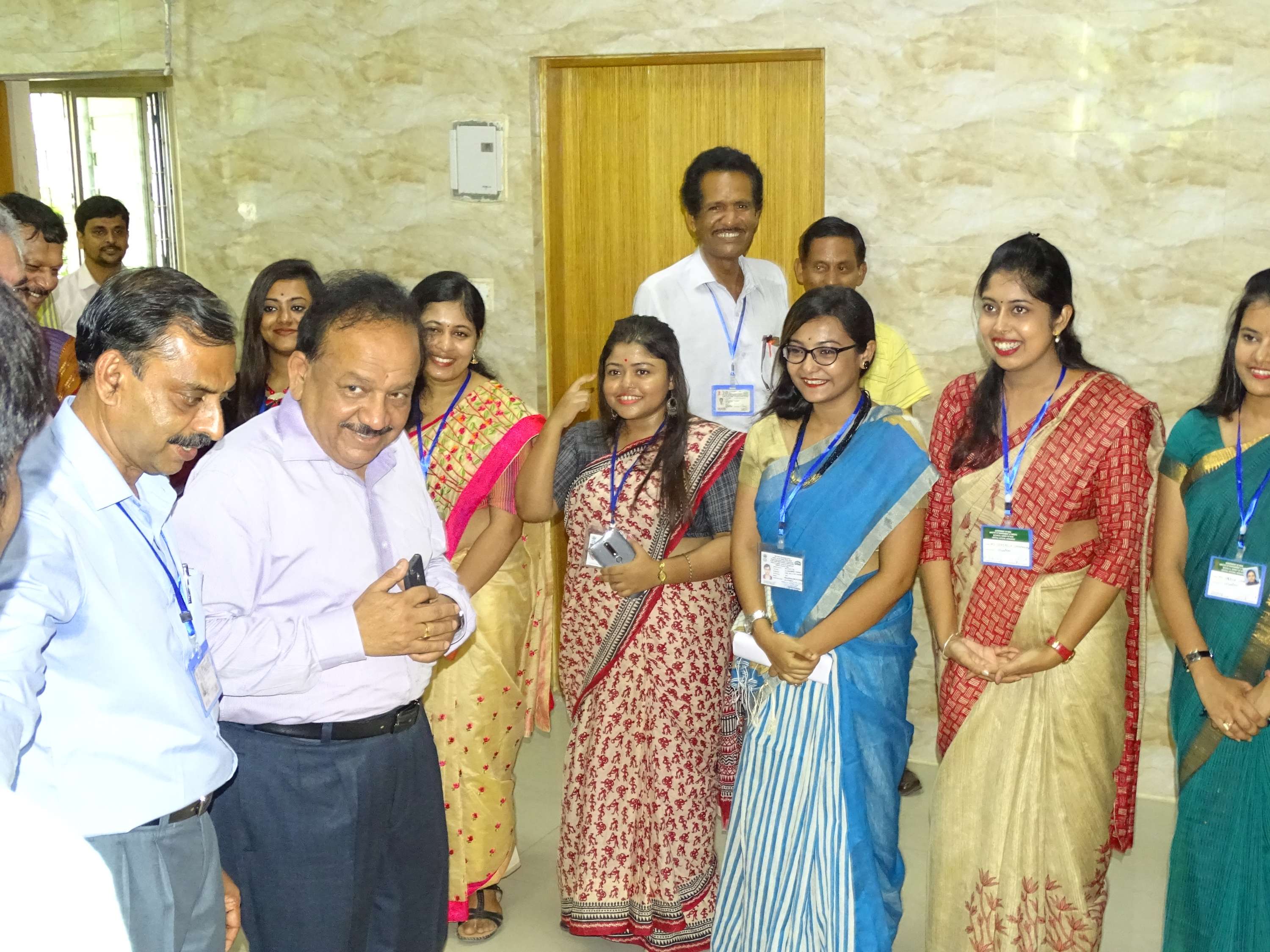 welcomed the Union Minister at Central National Herbarium, Howrah