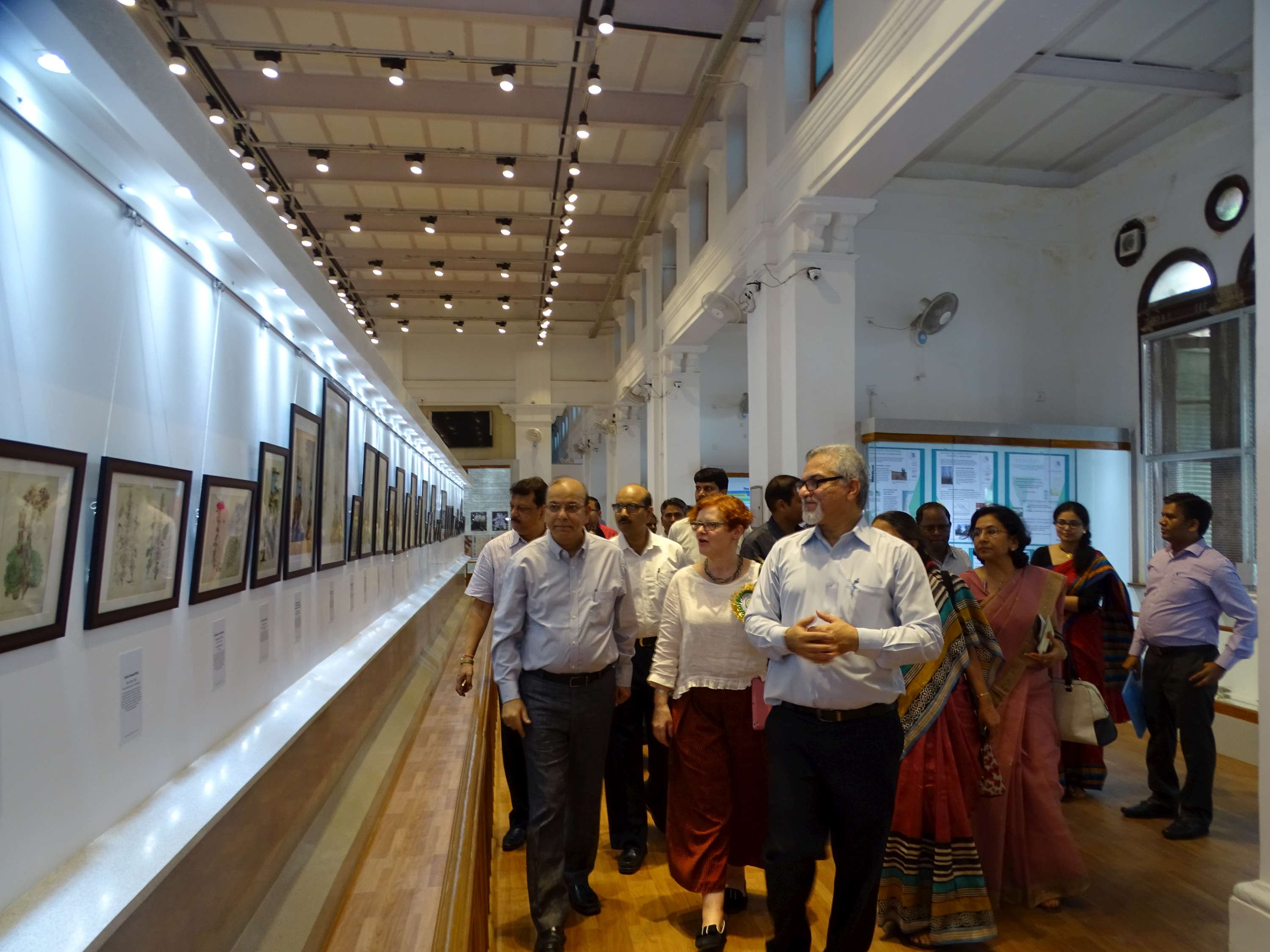 Visit of the Secretary, MOEF&CC to Botanical Gallery in Indian Museum, Kolkata on 01.10.2016