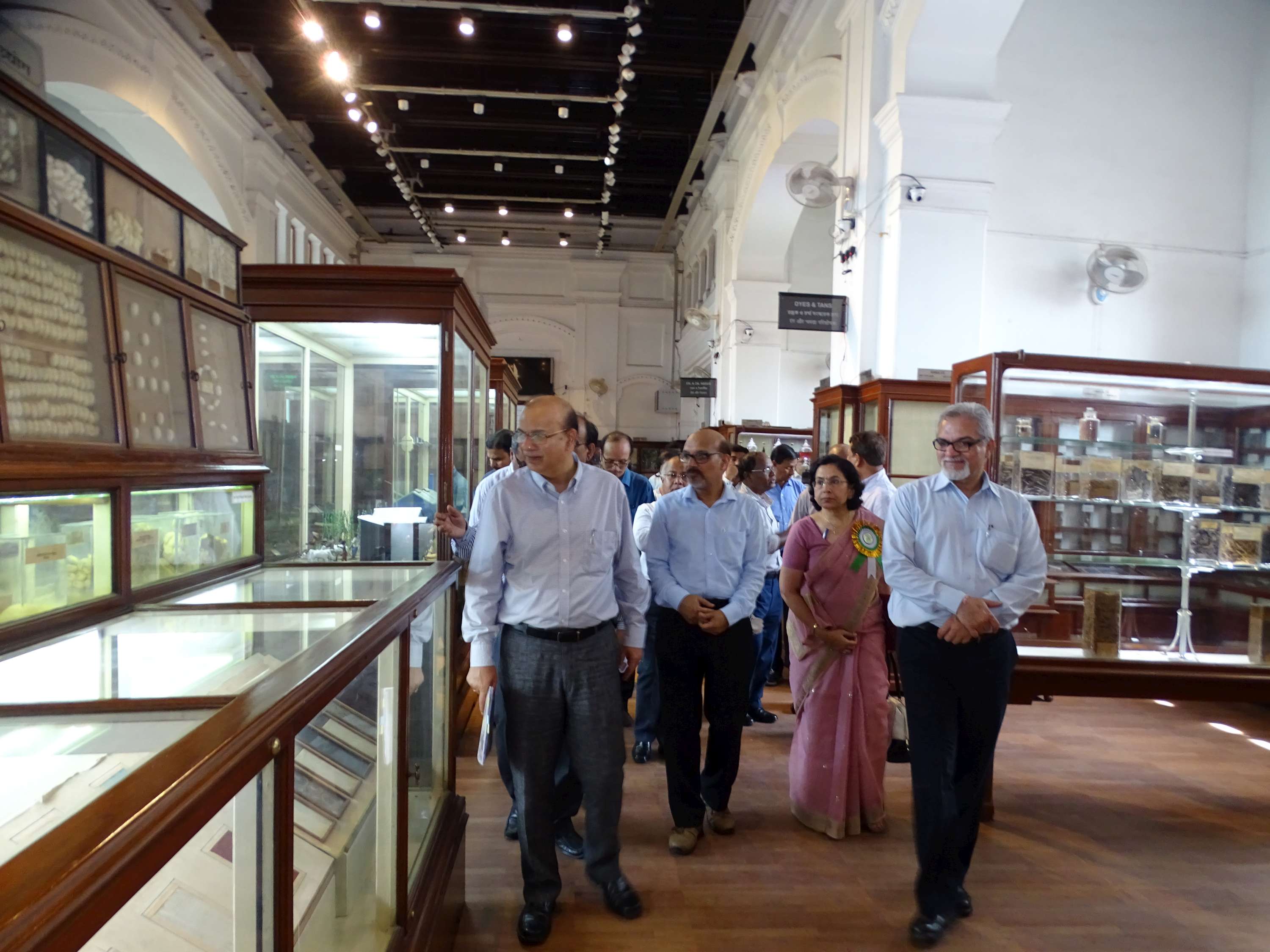 Visit of the Secretary, MOEF&CC to Botanical Gallery in Indian Museum, Kolkata on 01.10.2016