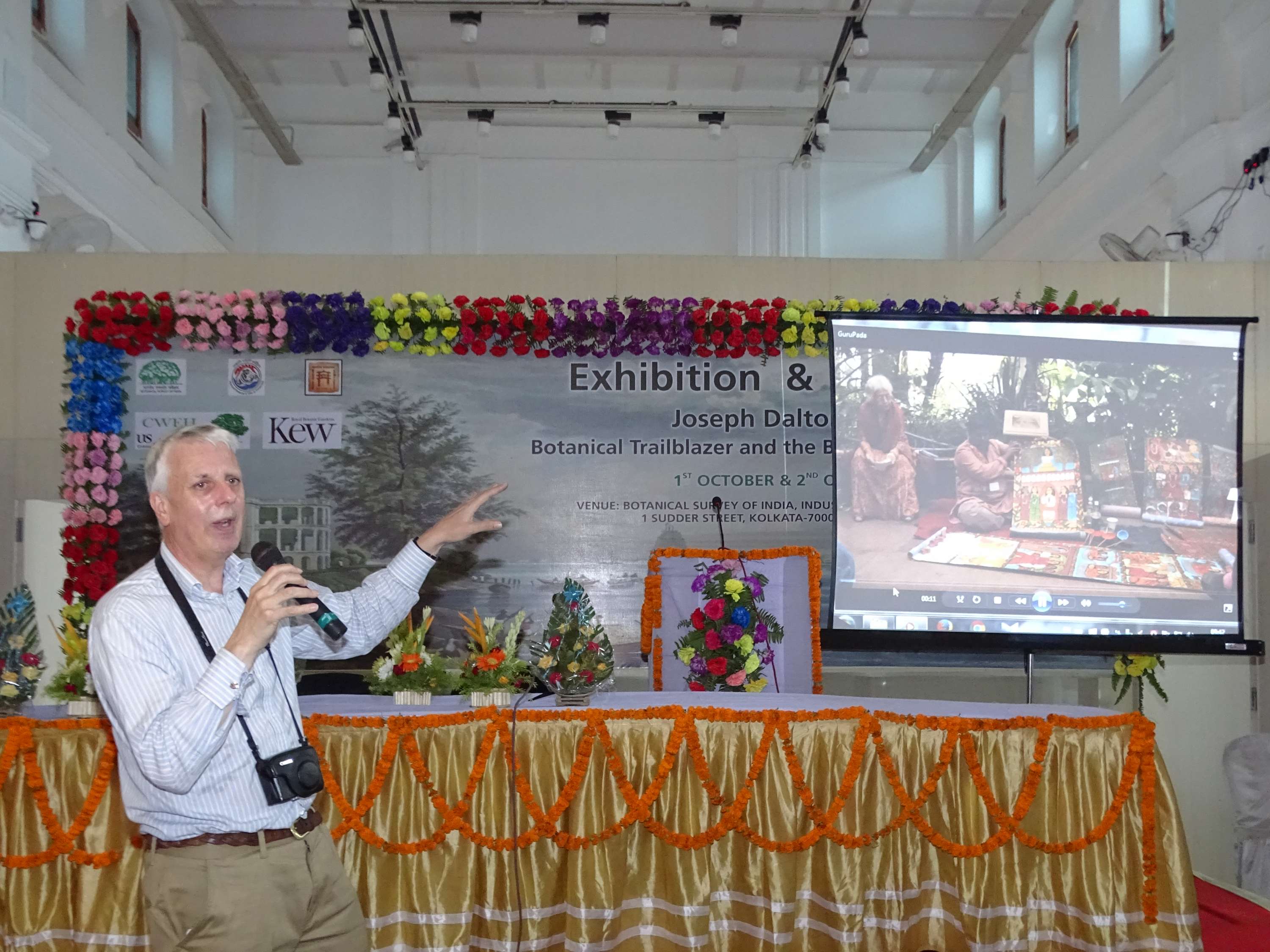 Dr. Henry Noltie, Royal Botanic Garden, Edinburgh, presenting lecture in the conference on 02.10.16